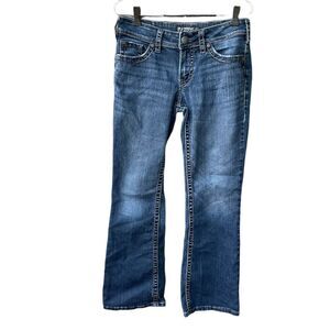 Silver Jeans Co. size 28/30 Suki Surplus boot cut jeans.